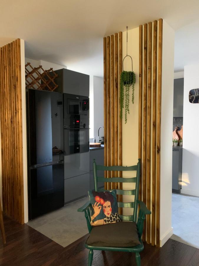 Metro Trocka Apartment Warschau Exterior foto